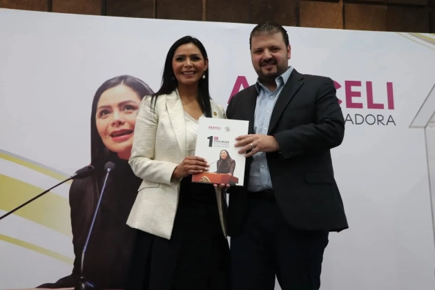 La Senadora Perredista Araceli Saucedo presenta su 1er Informe Legislativo en Morelia
